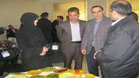 بازدید رییس بیمارستان 15 خرداد مهدیشهر از نمایشگاه توانمندی های داوطلبان سلامت