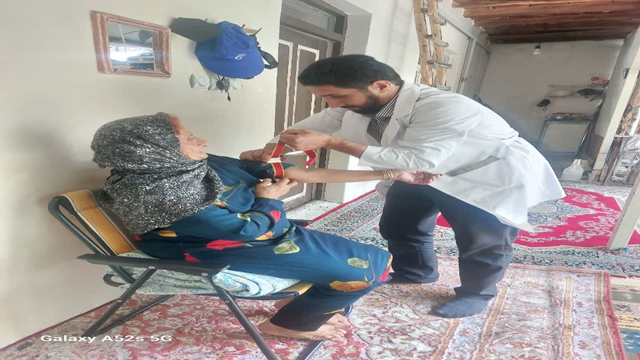 نمونه‌گیری آزمایشگاهی برای خطرسنجی سلامت در روستاهای چاشم و خطیرکوه